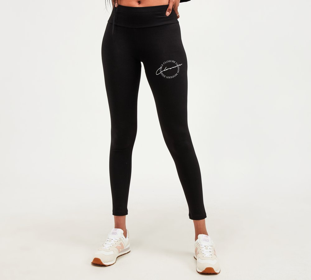 CLOSURE LONDON - Womens Circle Logo T 