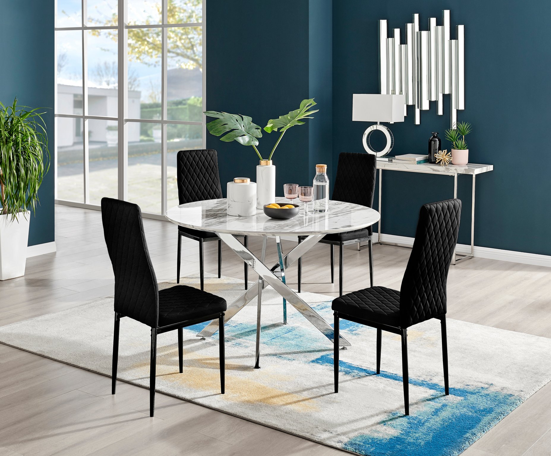 Novara extending dining deals table