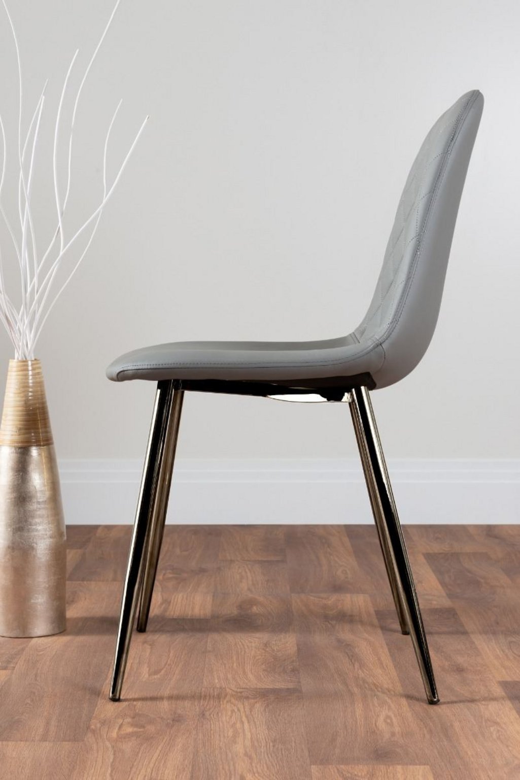 NOVARA Gold Round Tempered Glass Dining Table And 4 Faux Leather Dining Chairs - Picture 140 of 410