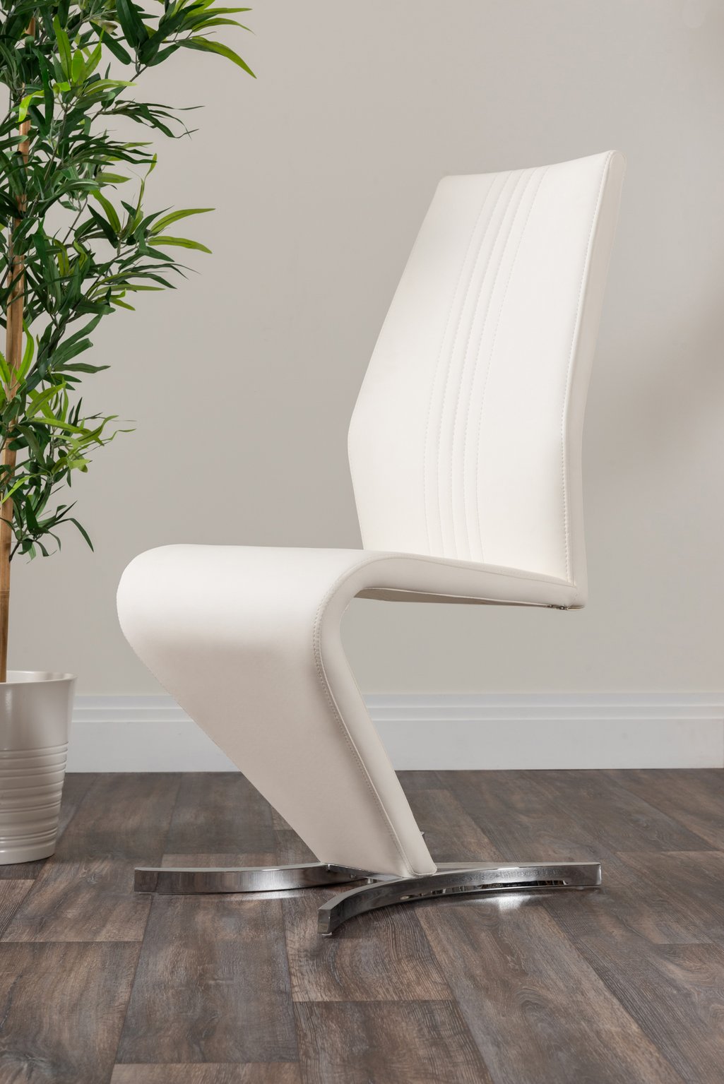 ATLANTA 4 White High Gloss Chrome Dining Table and 4 Faux Leather Dining Chairs - Picture 282 of 330