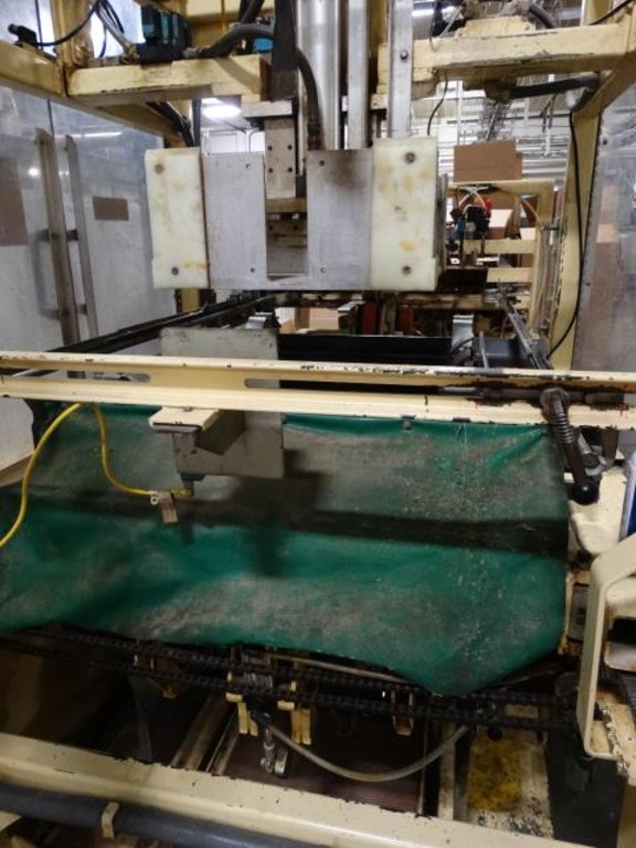 Used Moen Industries Case Sealer, Glue