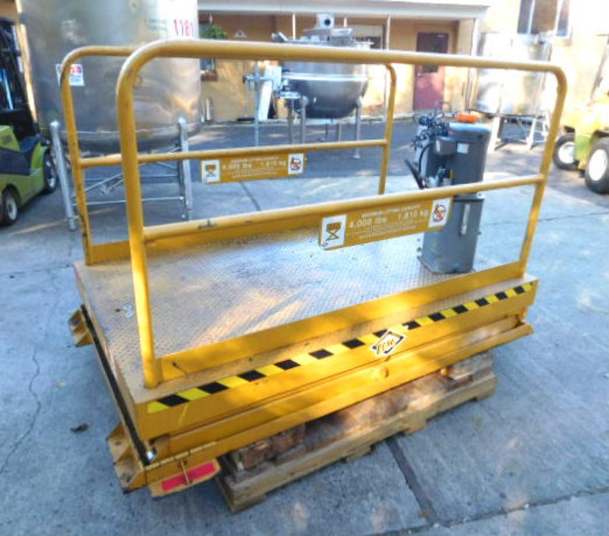 Used Ecoa Industrial Products 4 000 Pound Platform Lift used-ecoa-industrial-products-4-000-pound-platform-lift
