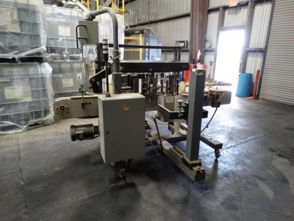 Used Southern California Packaging ST1100 Labeler
