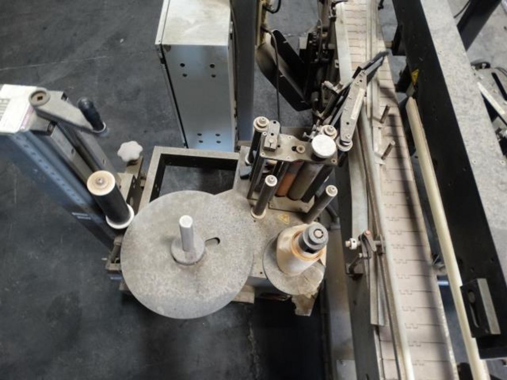 Used Southern California Packaging ST1100 Labeler