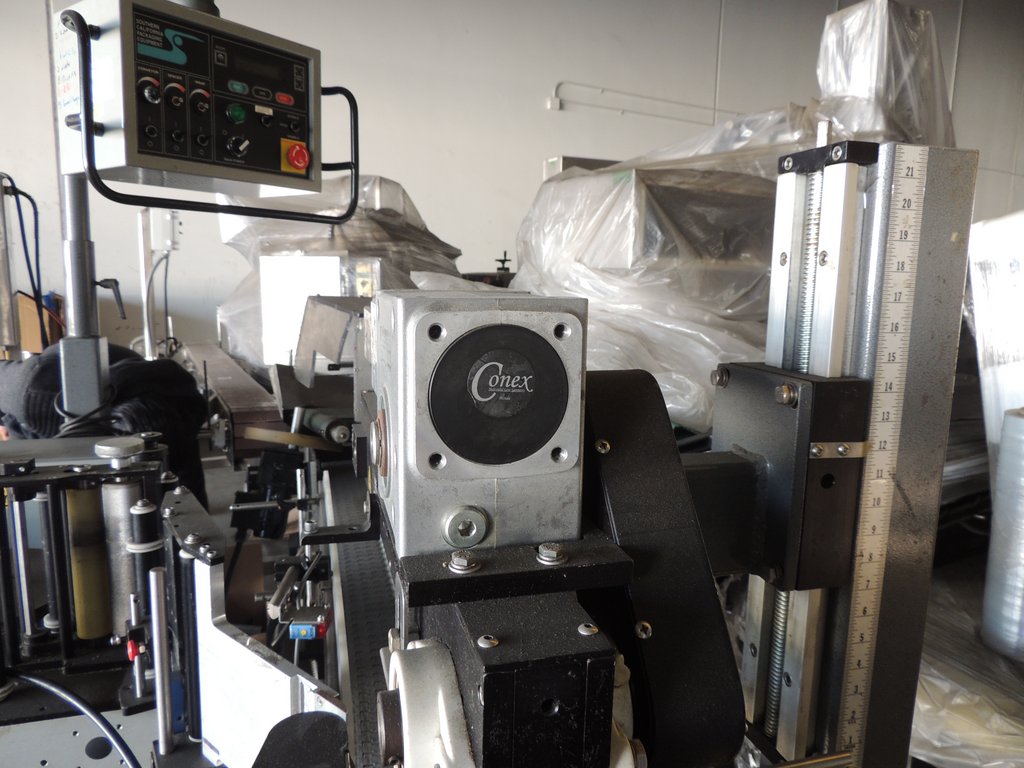 Used Socal Packaging ST1100 Automatic Label Applicator