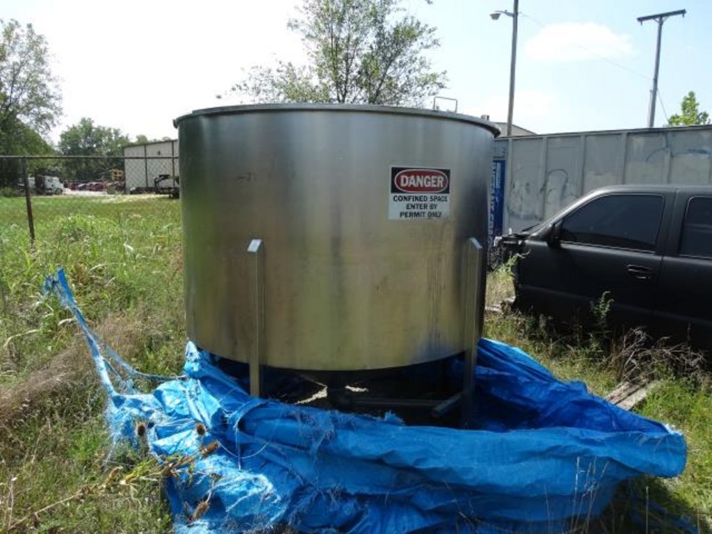 Stainless Steel Single Wall Tank 900 Gallons