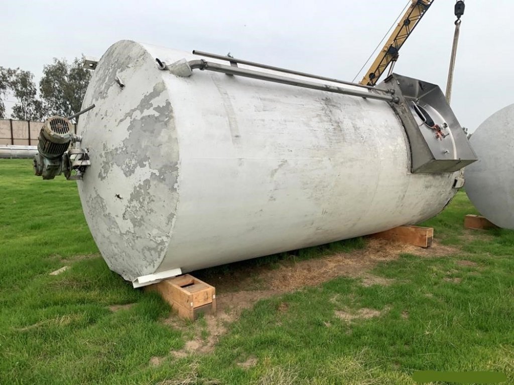 Used 6000 Gallons Cherry Burrell 6000 Gallon Jacketed Silo Tank