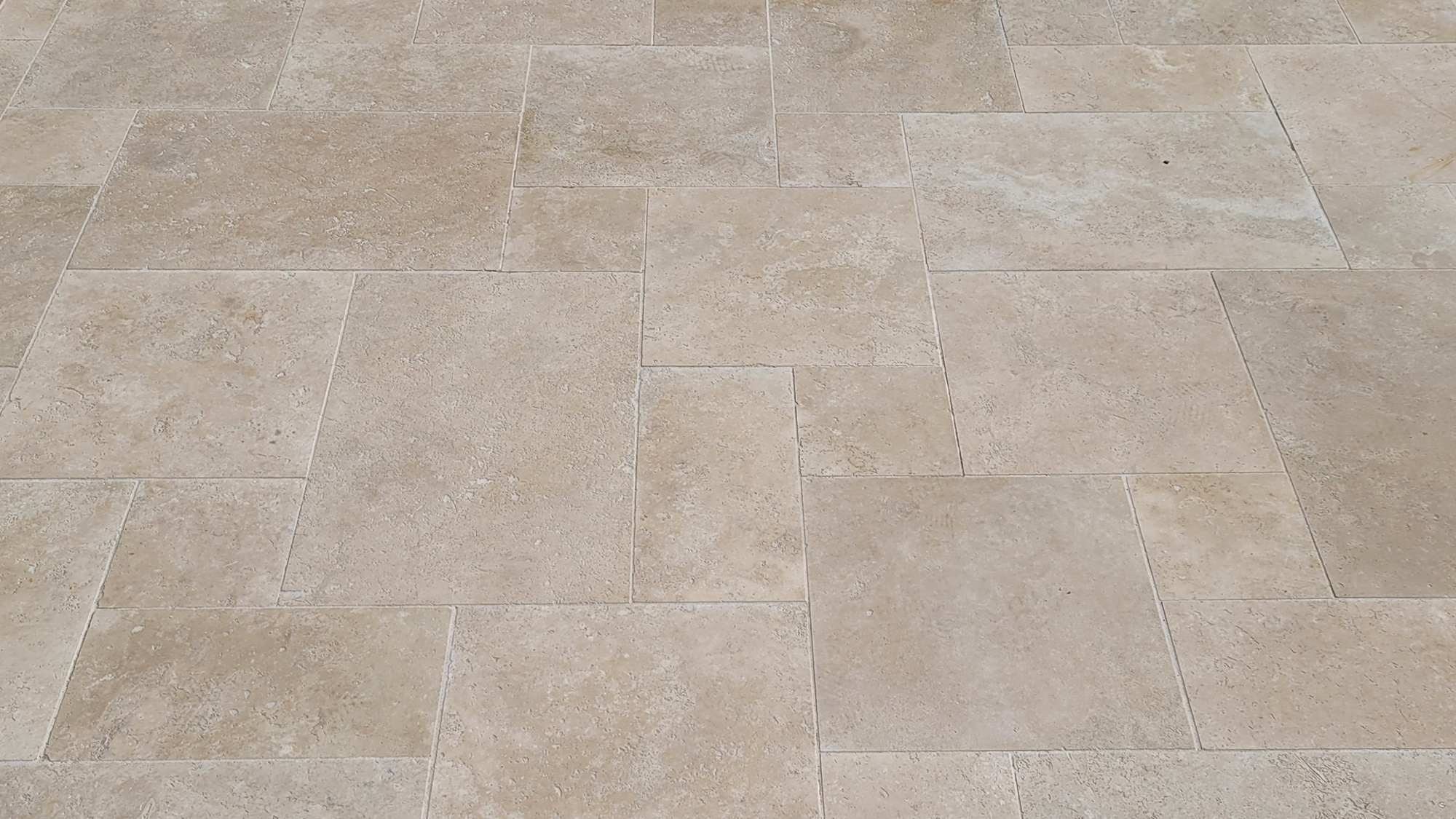 Brachot TRAVERTIN CLASSIC BEIGE CROSSCUT — Pierre, Beige
