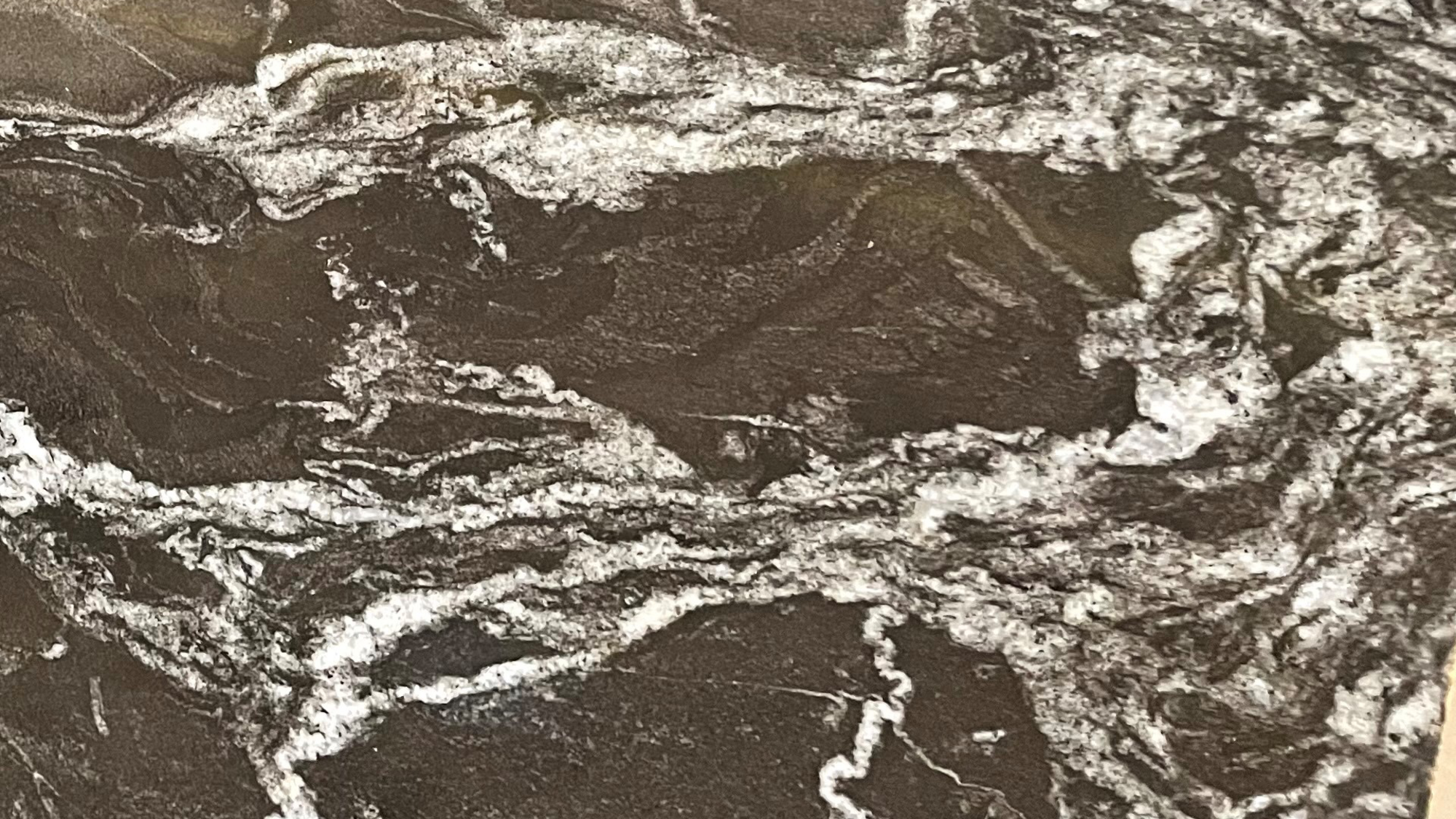 Brachot BLACK WAVES - BLACK FORREST — Granit, Noir