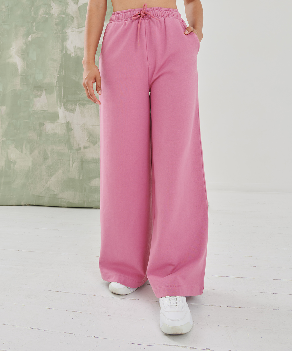 Picture of Women's sustainable fashion wide leg joggers