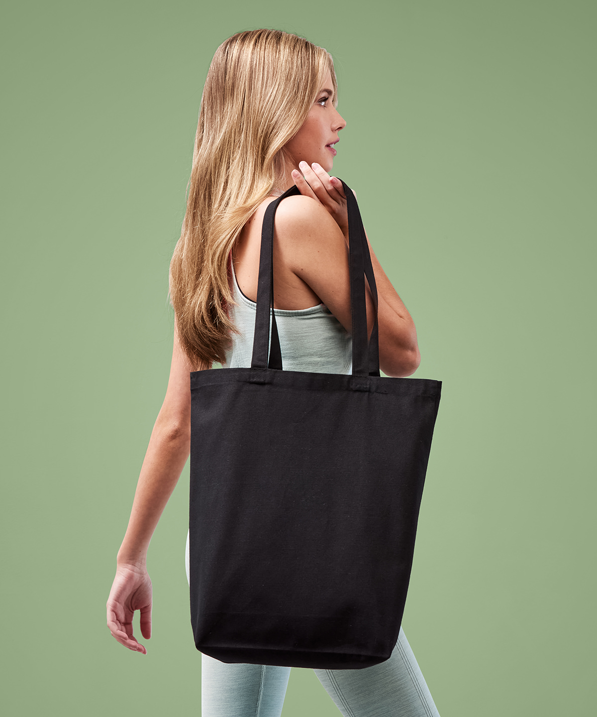 Recycled premium canvas ‘flat base’ shopper worn