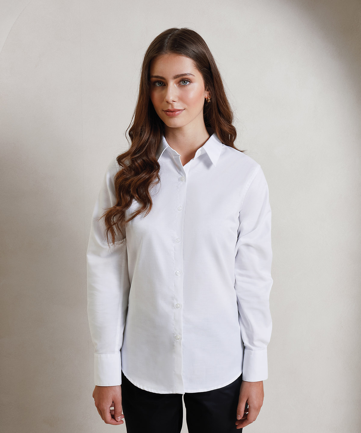 Women’s signature Oxford long sleeve shirt Women’s signature Oxford long sleeve shirt
