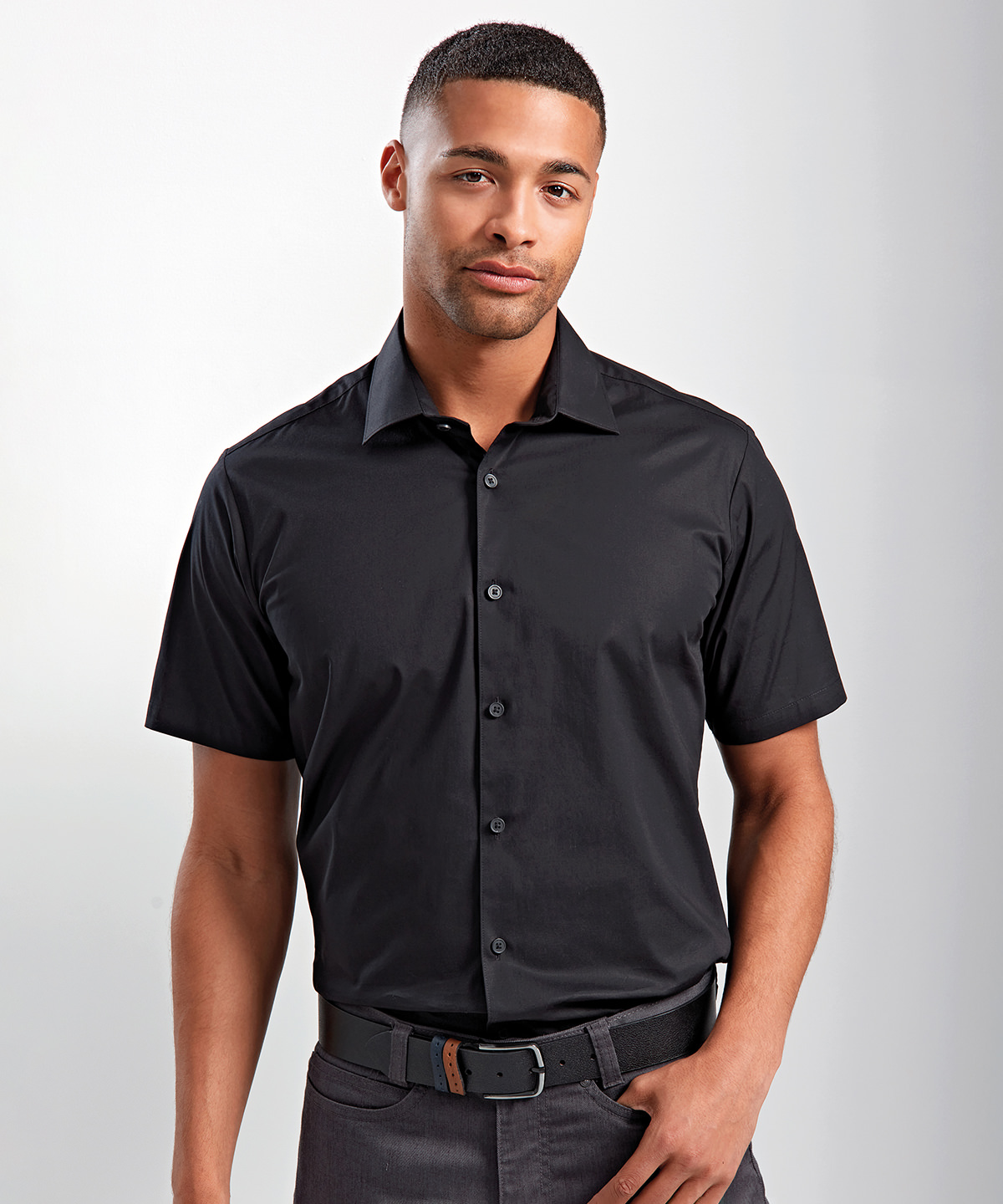 Picture of Stretch fit cotton poplin short sleeve shirt