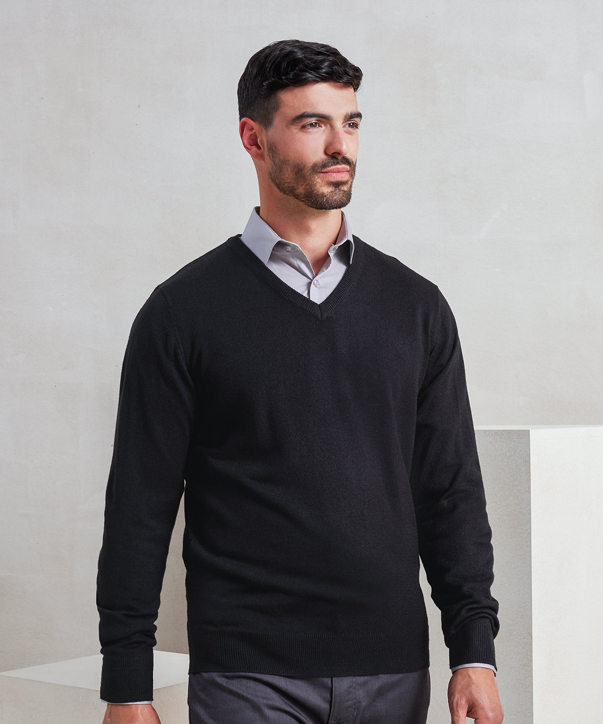 ‘Essential’ acrylic v-neck sweater ‘Essential’ acrylic v-neck sweater