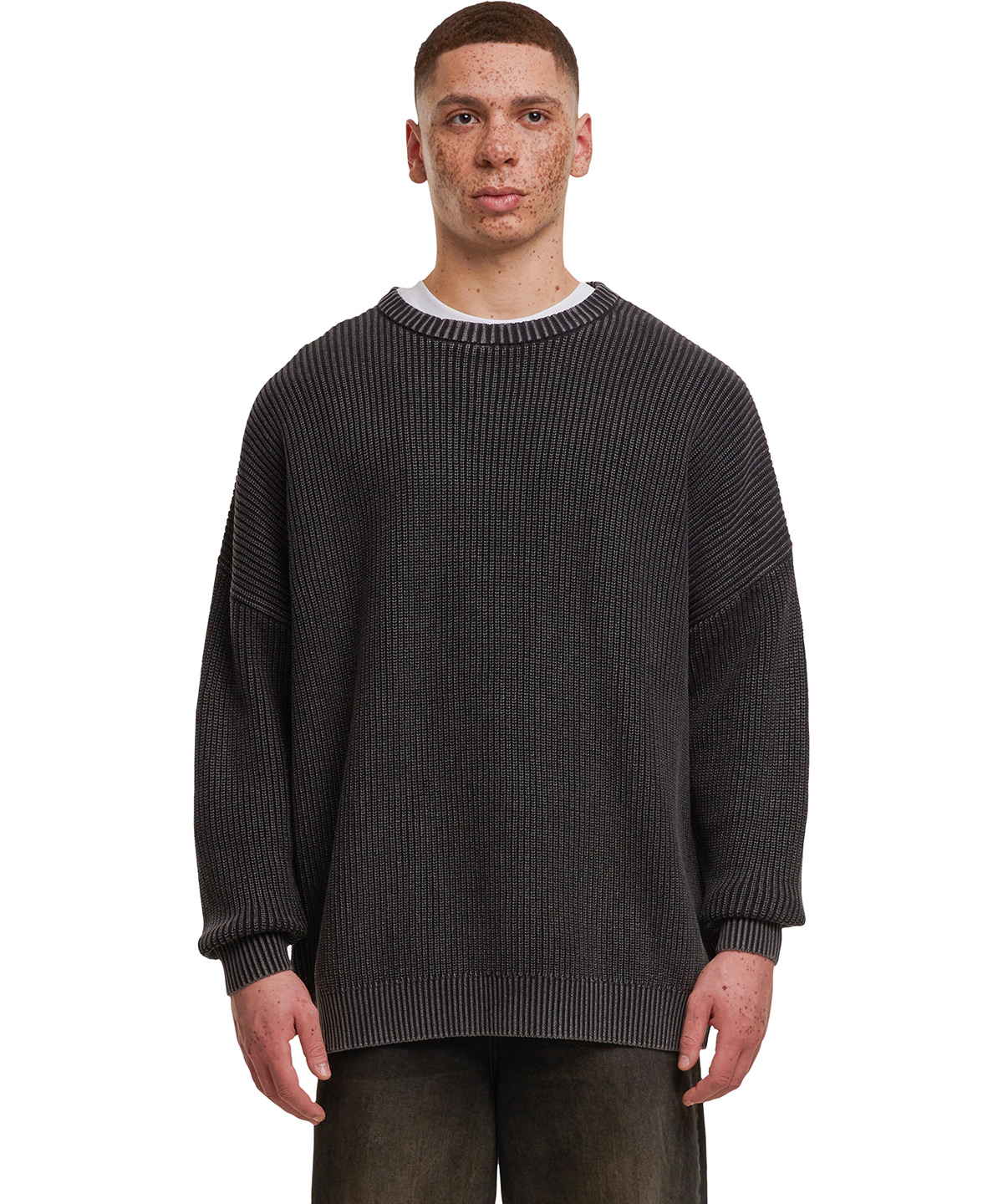 Acid washed knitted oversized sweater