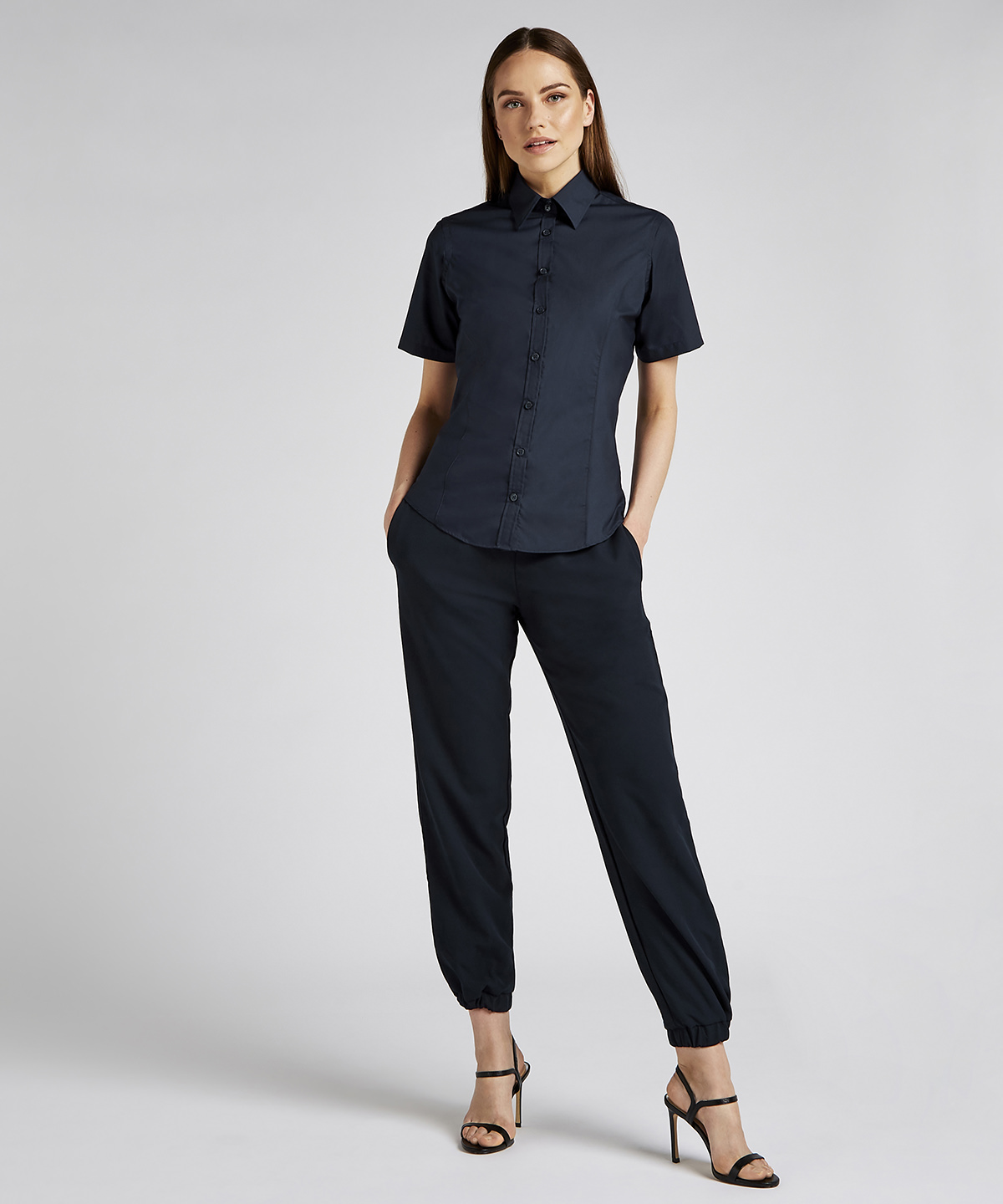 Business blouse short-sleeved (tailored fit)