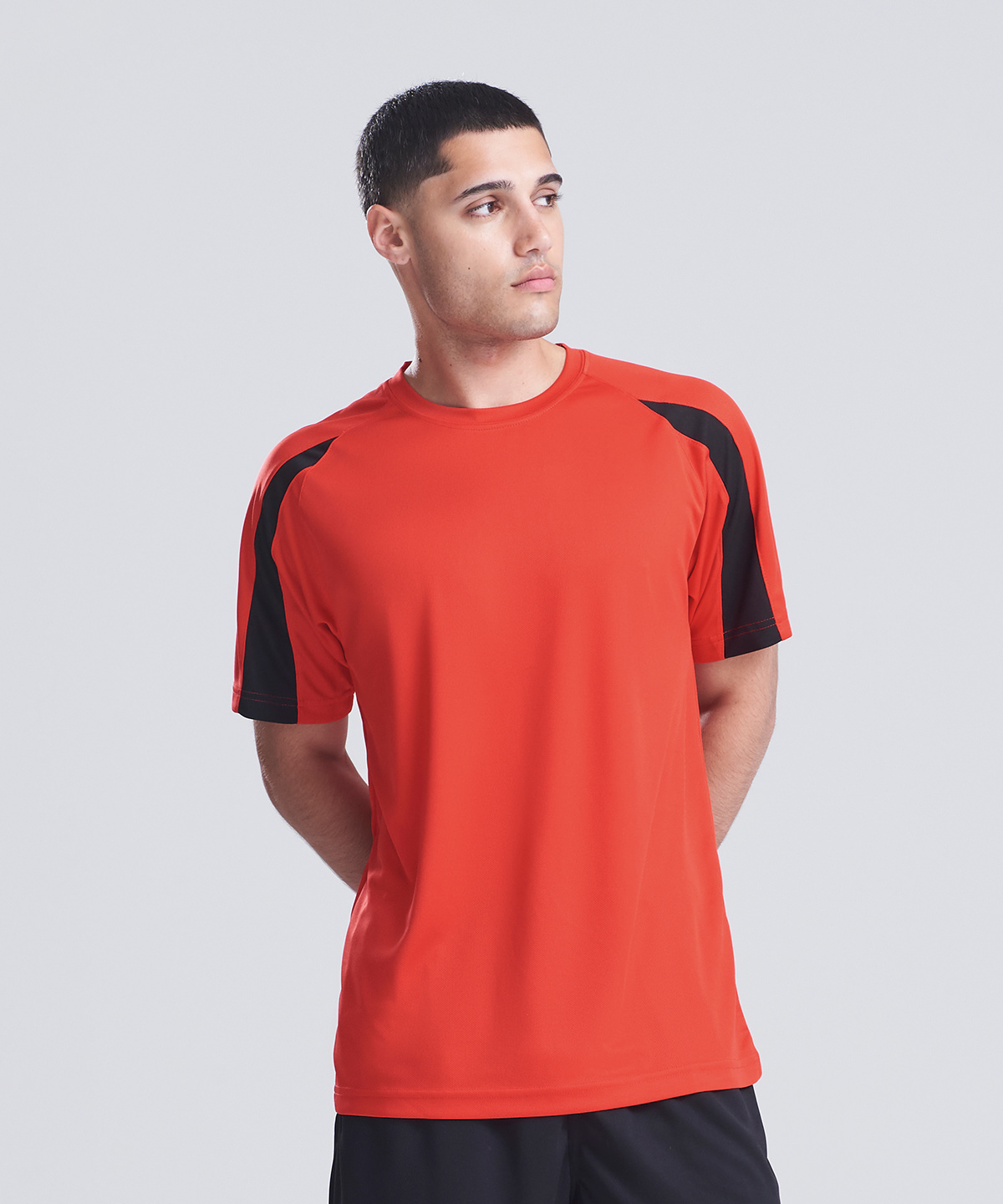 Contrast cool T Contrast cool T