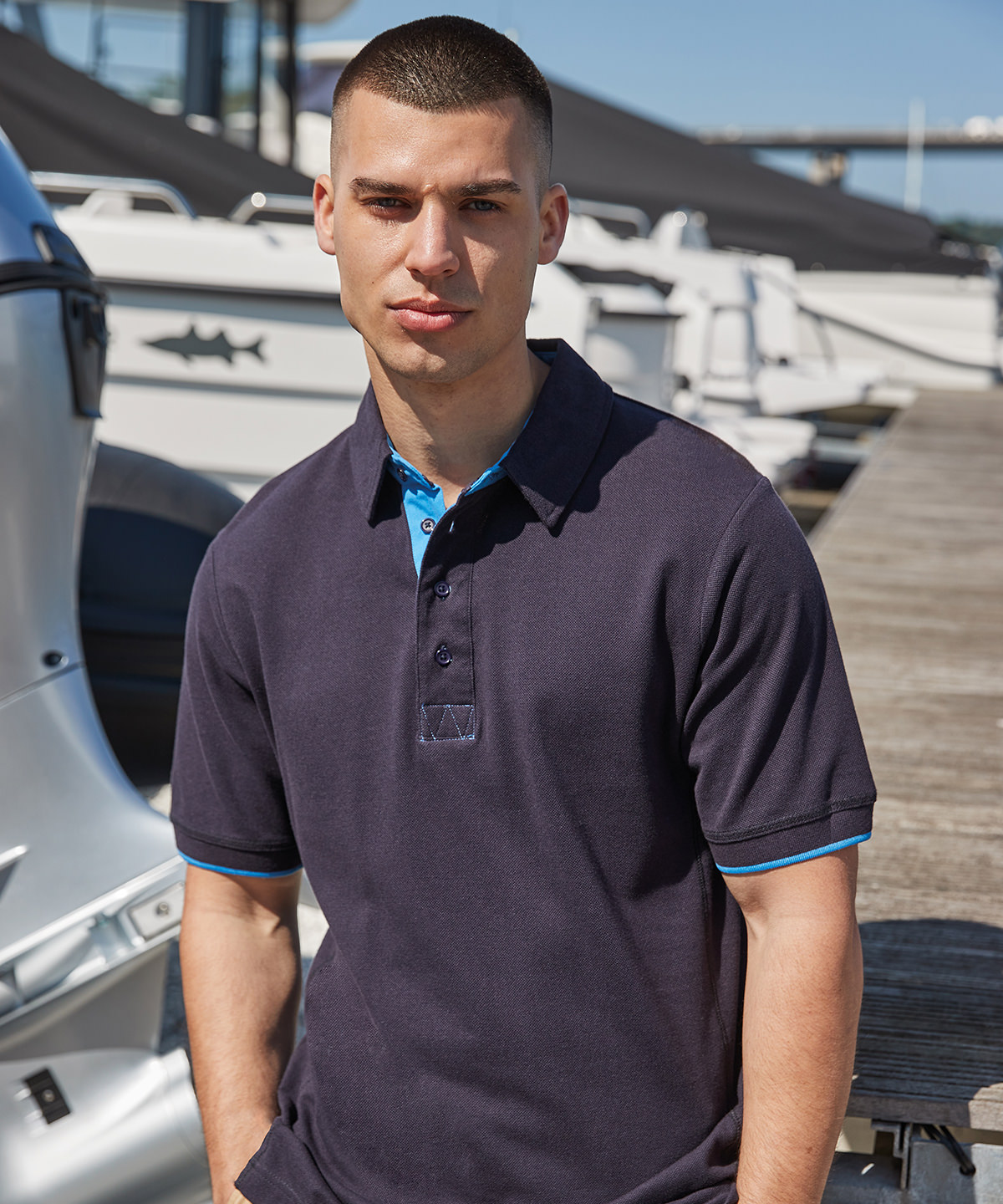 Picture of Contrast piqué polo shirt