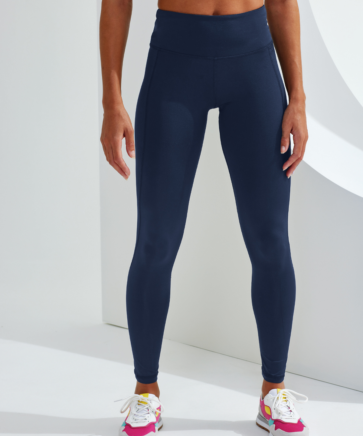 Women's TriDri® performance leggings worn