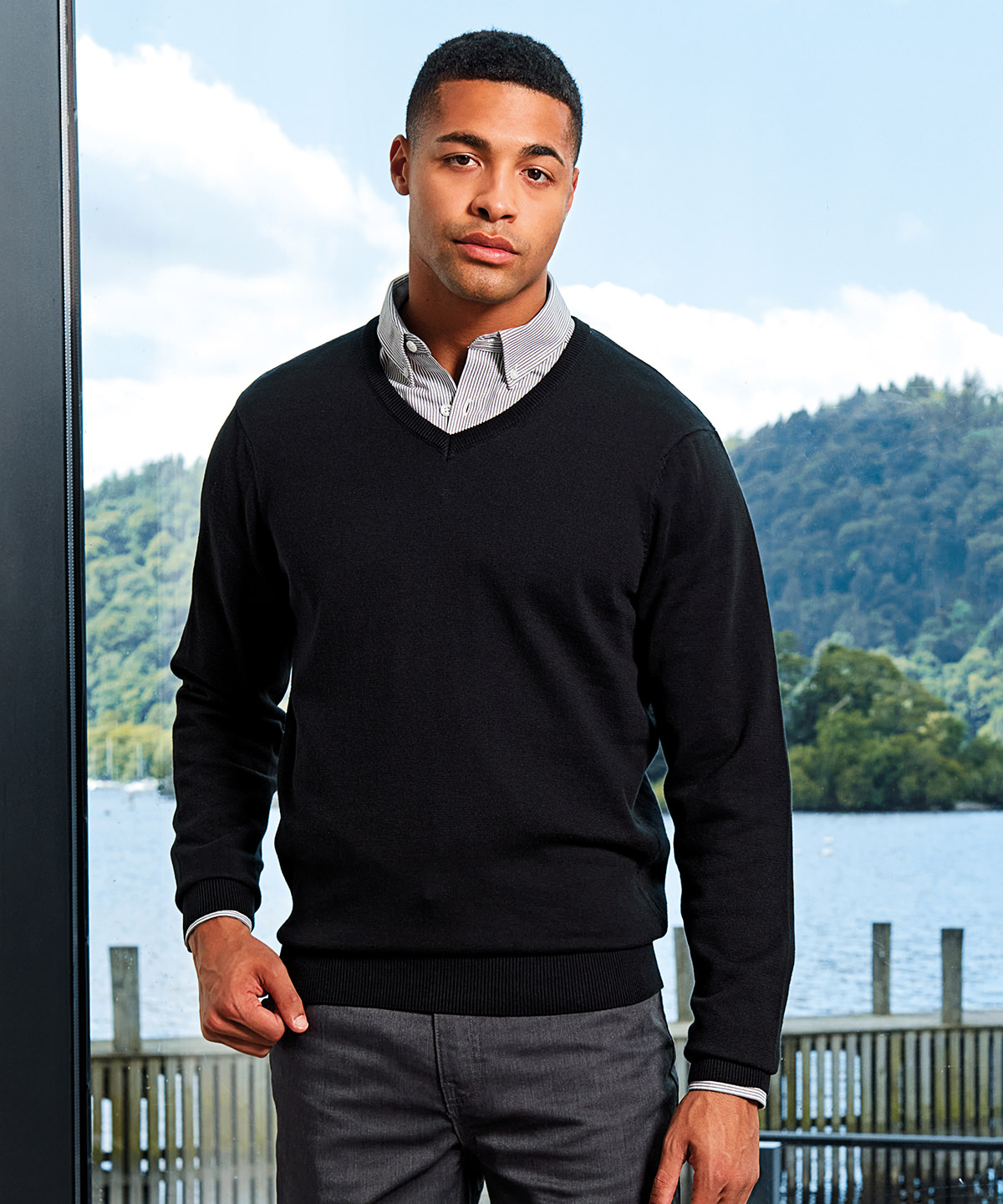 Picture of V-neck knitted sweater