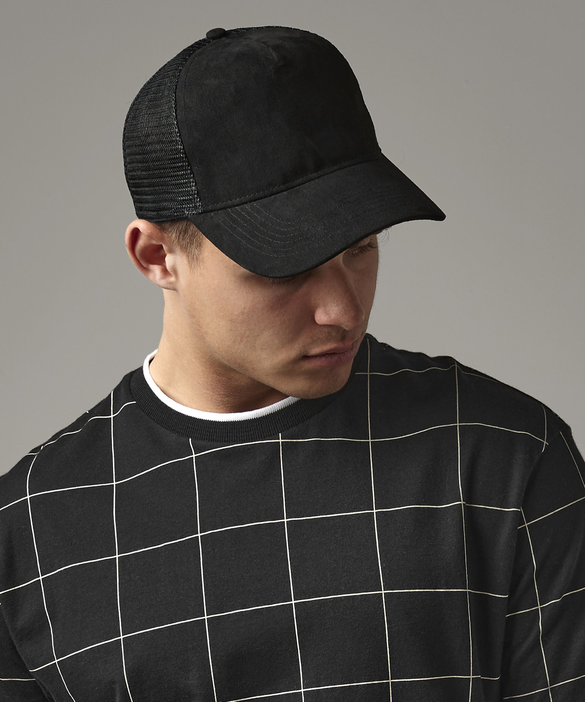 Suede snapback trucker