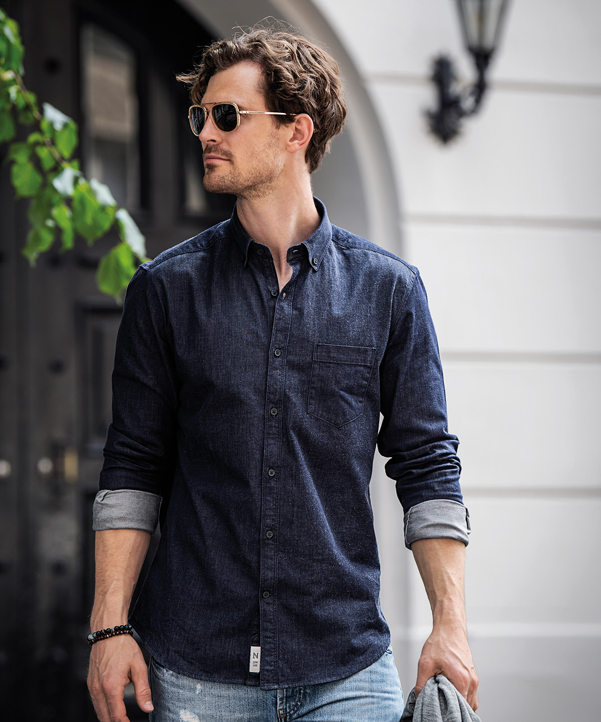 Torrance slim fit - raw and stylish denim shirt