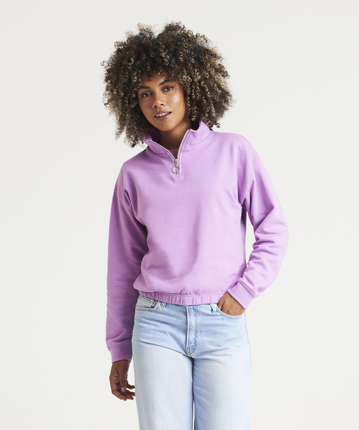 Picture of Women's cropped ¼-zip sweat