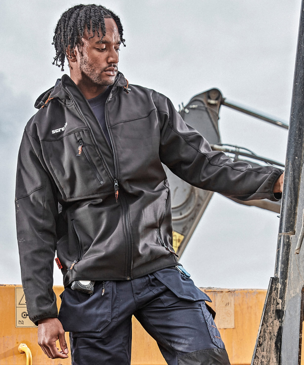 Worker softshell jacket worn