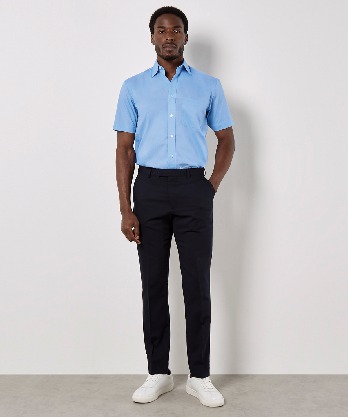 Business shirt short-sleeved (classic fit) Business shirt short-sleeved (classic fit)