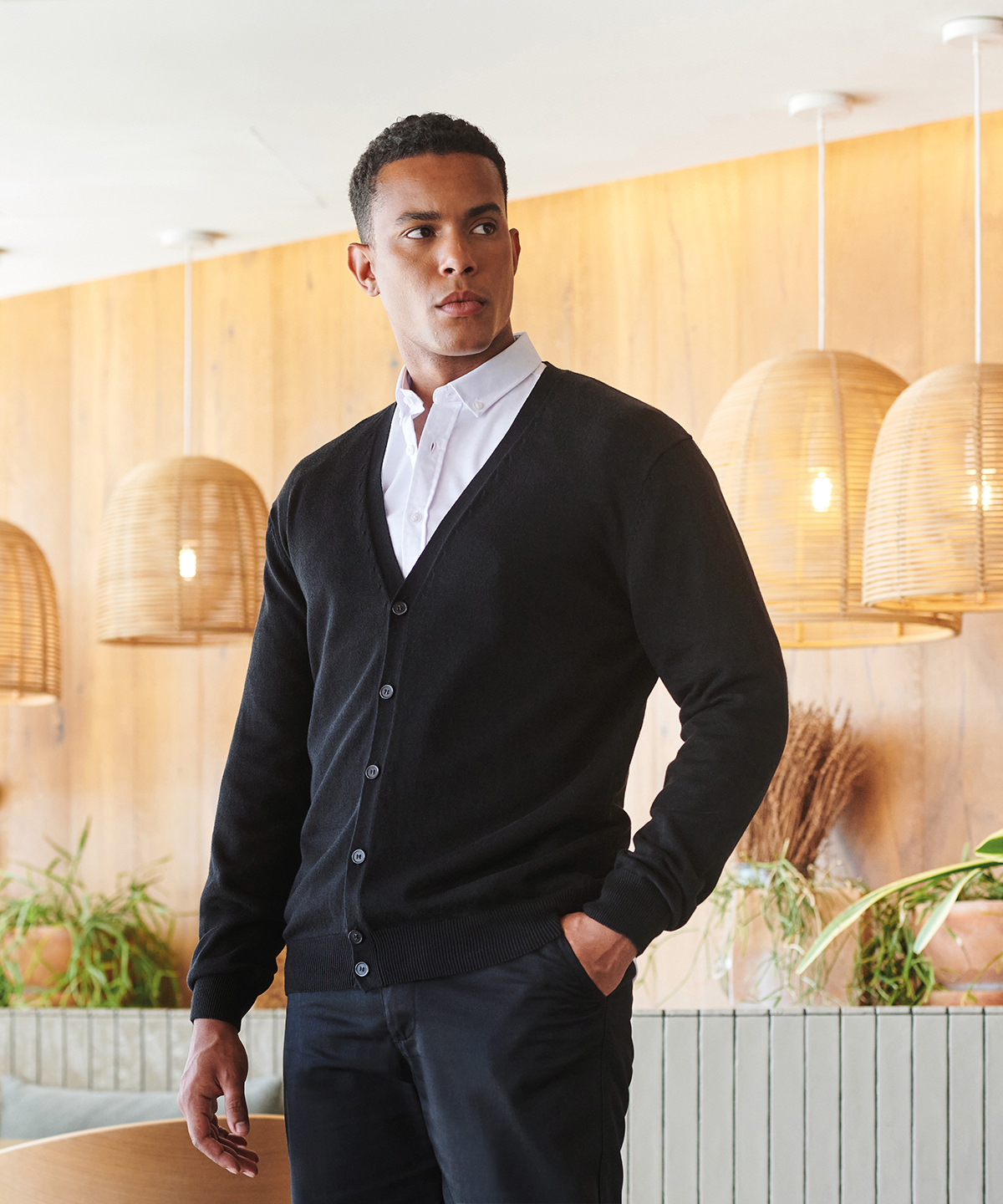 V-button cardigan V-button cardigan