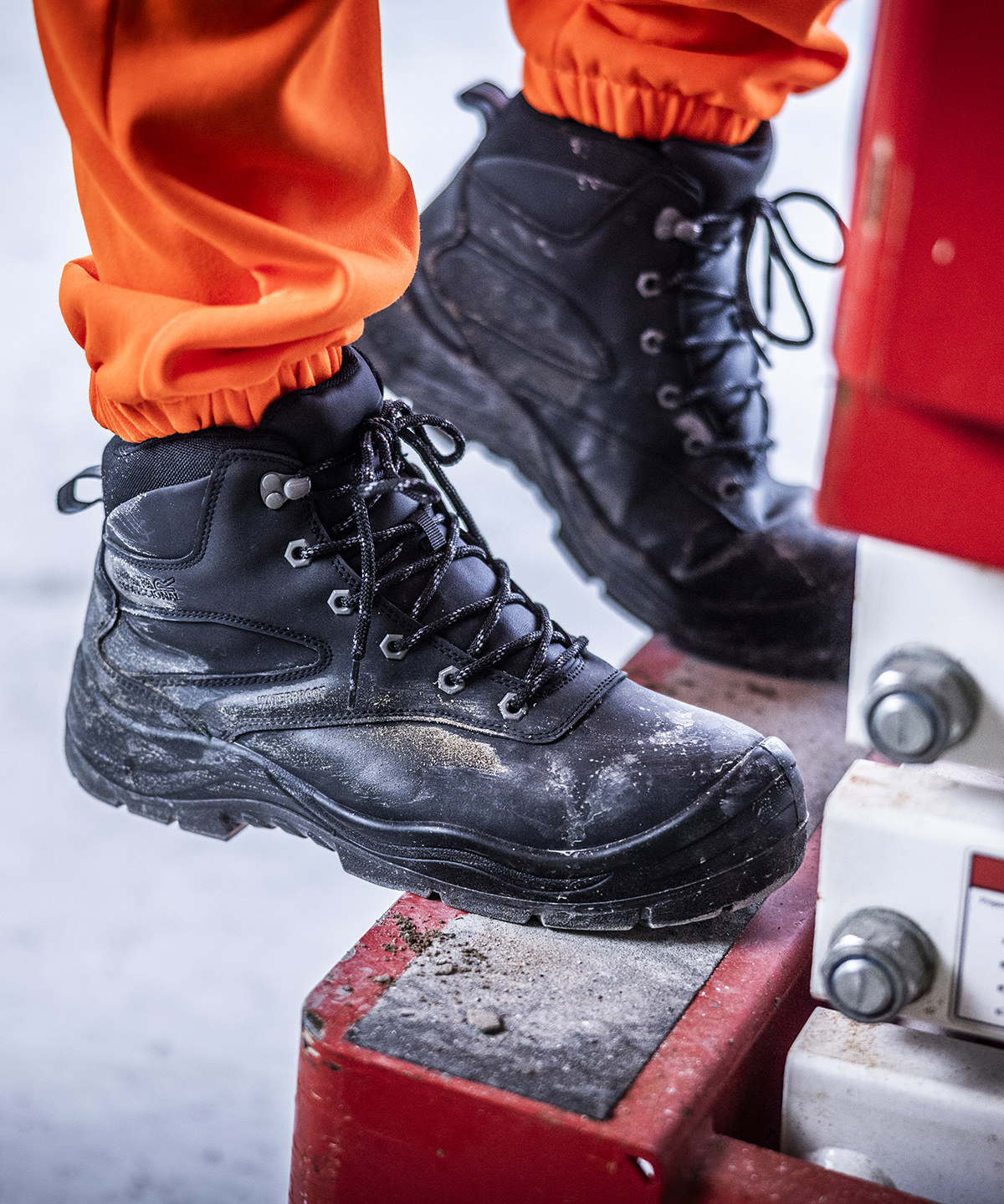 Guardstone S7 waterproof hikers Guardstone S7 waterproof hikers