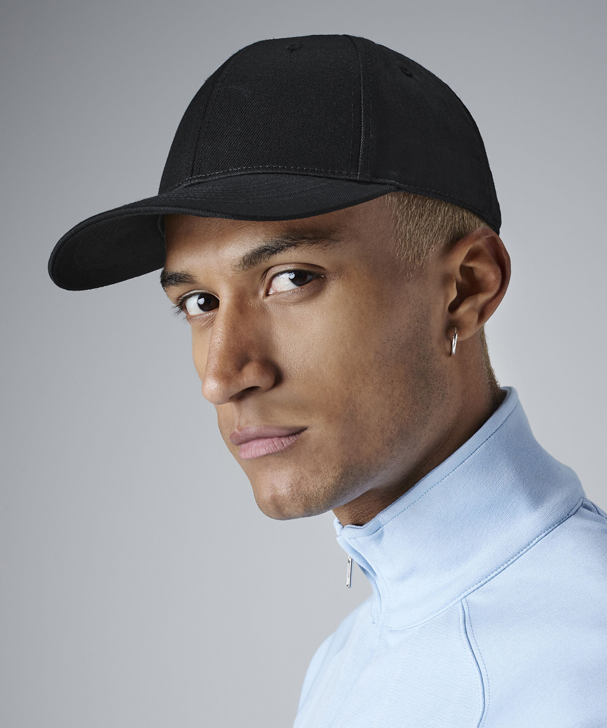 Urbanwear 6-panel snapback