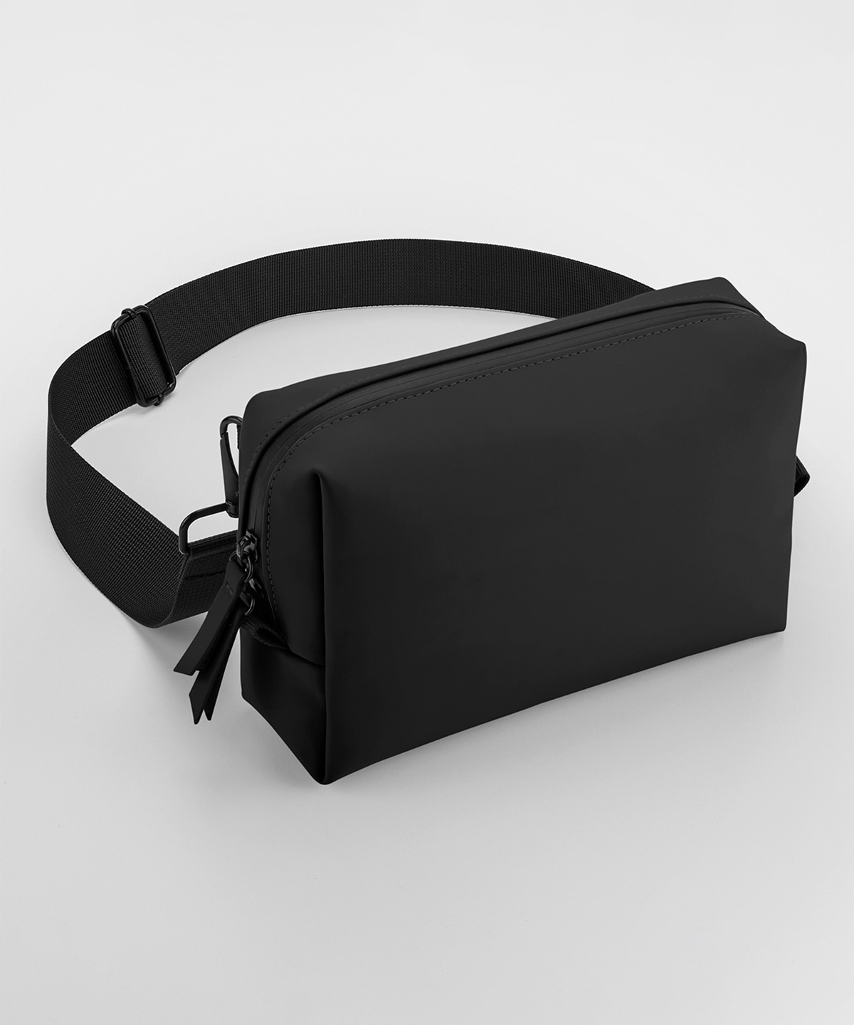 Picture of Matte PU cross-body bag