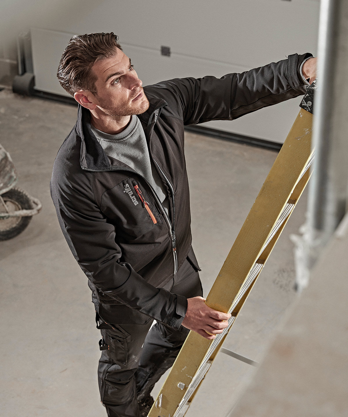 Trade Flex softshell jacket worn