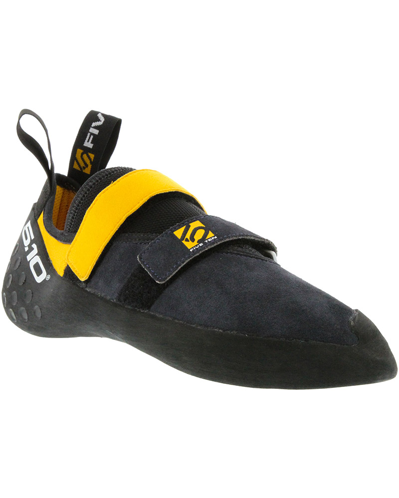 wall climbing shoes