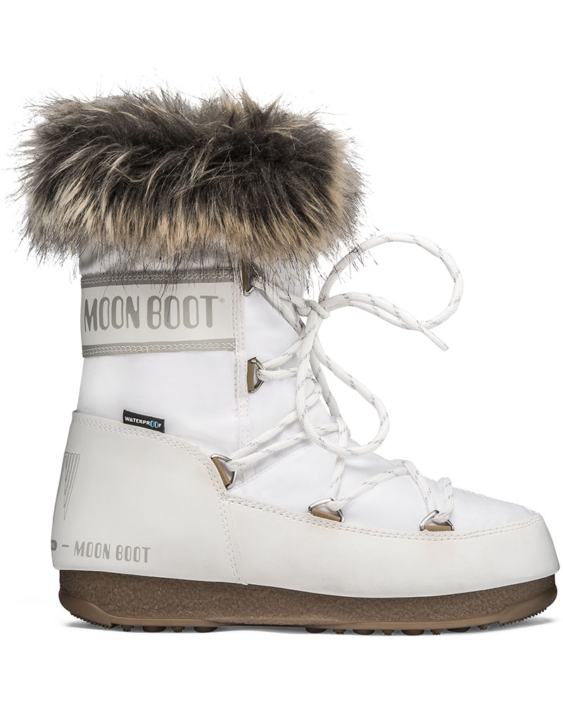 moon boot style snow boots