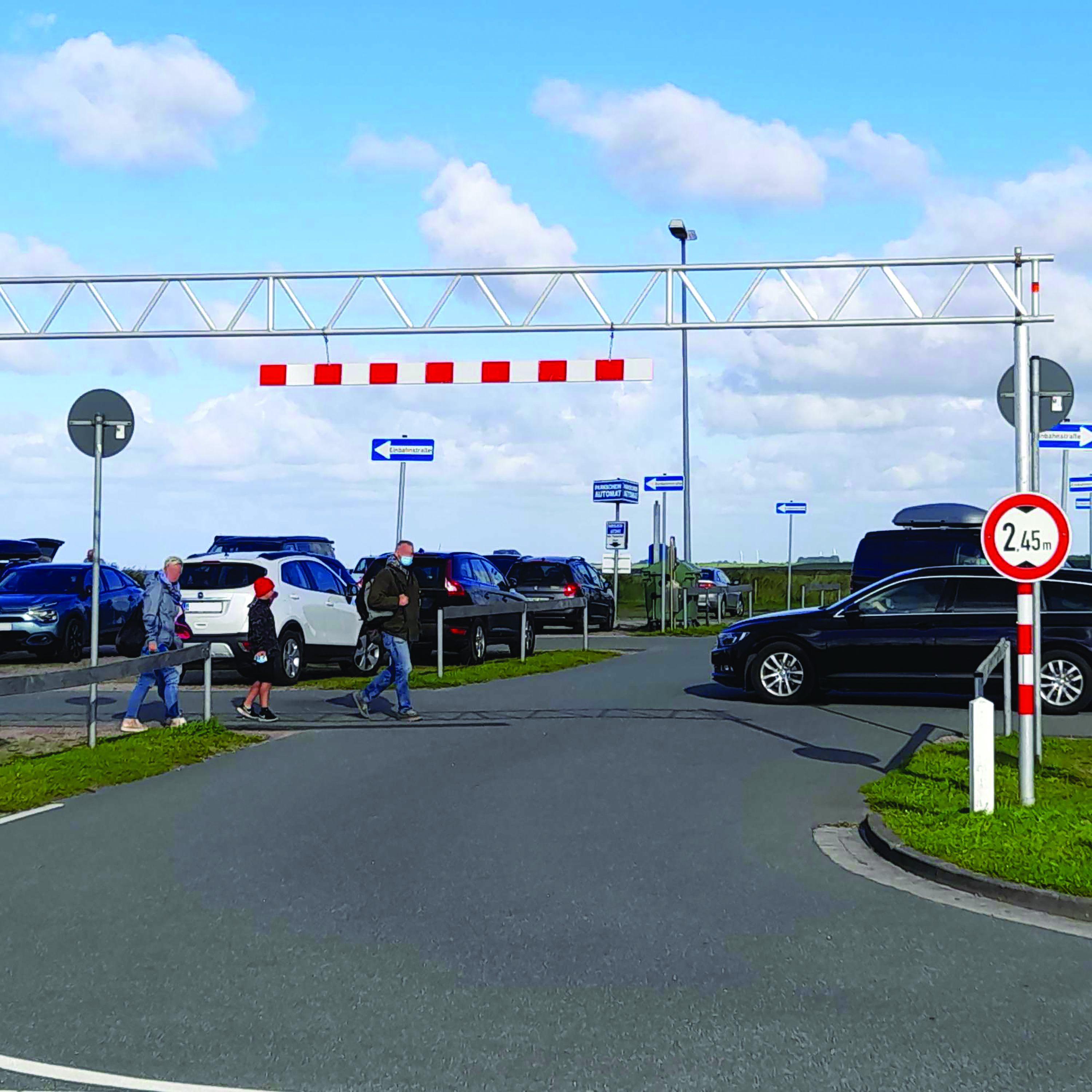 Traffic-Line Height Restriction Bar 5000mm Red/Wht FS606433