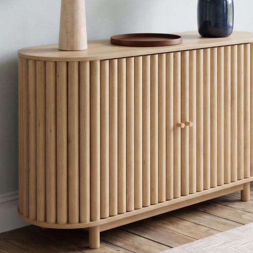 Balanced, curved form