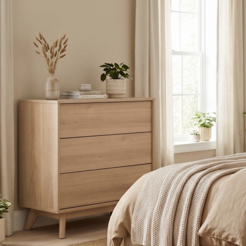 Spacious triple drawer design