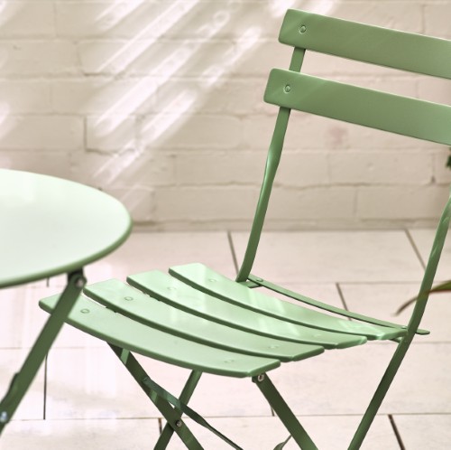 Space-Saving Outdoor Design