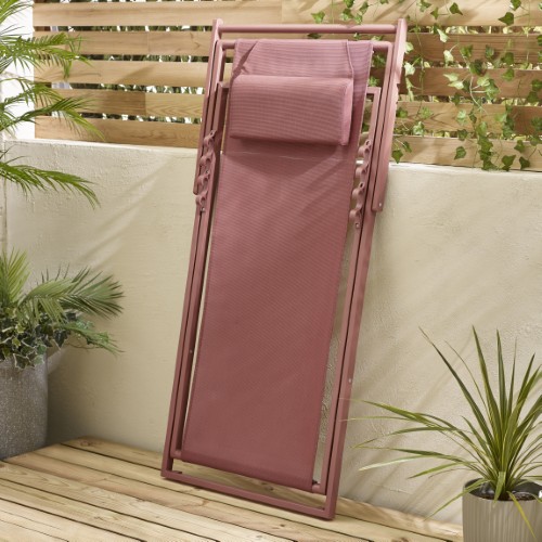 Foldable Design for Easy Storage