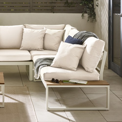 All-Season Outdoor Durability
