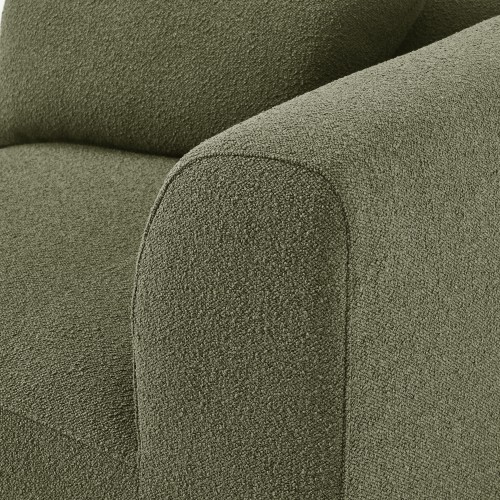 Modern, low-profile shape with chunky proportions