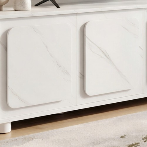 Sleek handleless front