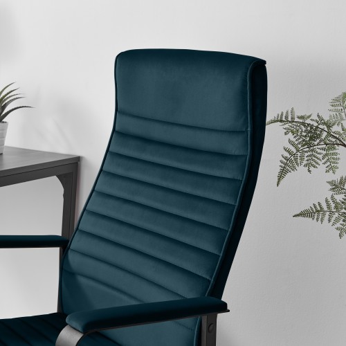 Ergonomic Backrest for Lasting Comfort