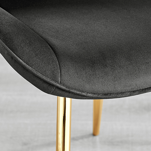 Rich Texture & Colour Depth