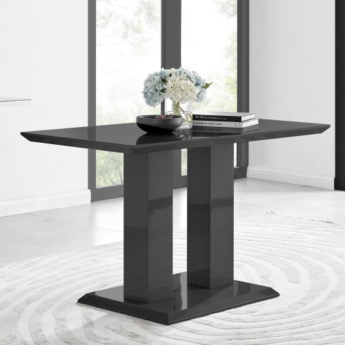 Comfortable Everyday Dining