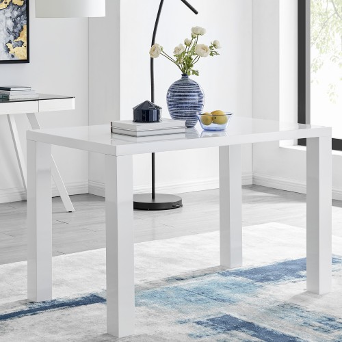 Comfortable Everyday Dining