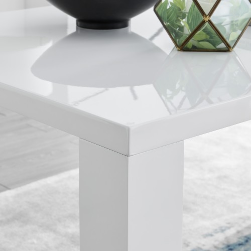 Contemporary Corner Leg Design