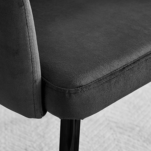 Rich Texture & Colour Depth